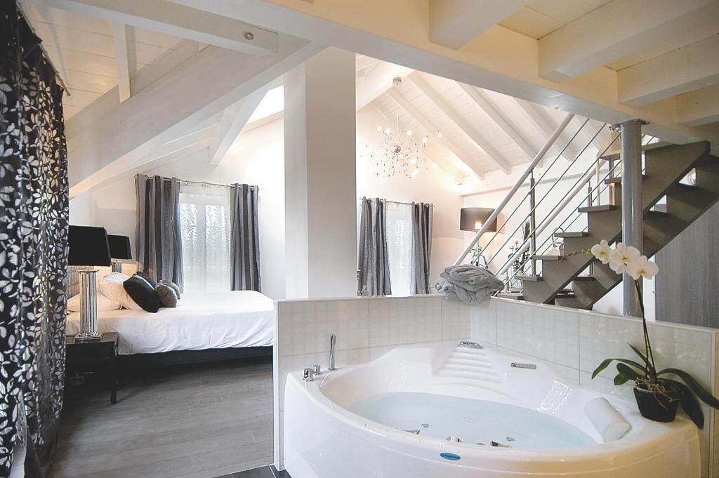 Auberge De Maison Rouge Vétraz-Monthoux Habitación foto